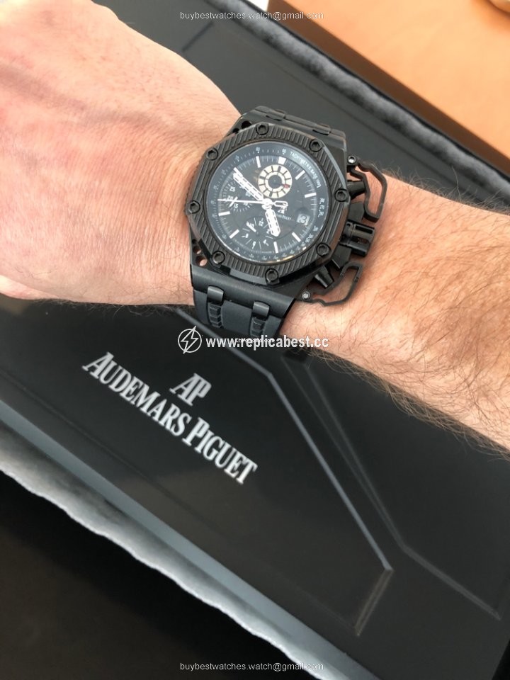 Audemars Piguet Royal Oak Offshore Chronograph Mens watch Unisex Automatic Titanium 26165IO.OO.A002CA.01