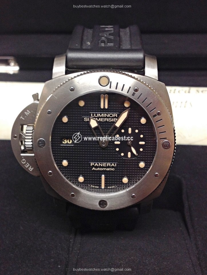 Panerai Special Editions Mens watch Unisex Automatic Titanium PAM 00569