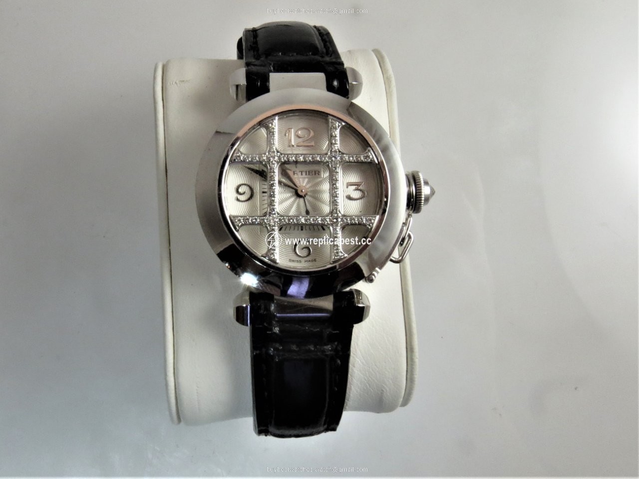 Cartier Pasha Womens watch Automatic White gold WJ108156