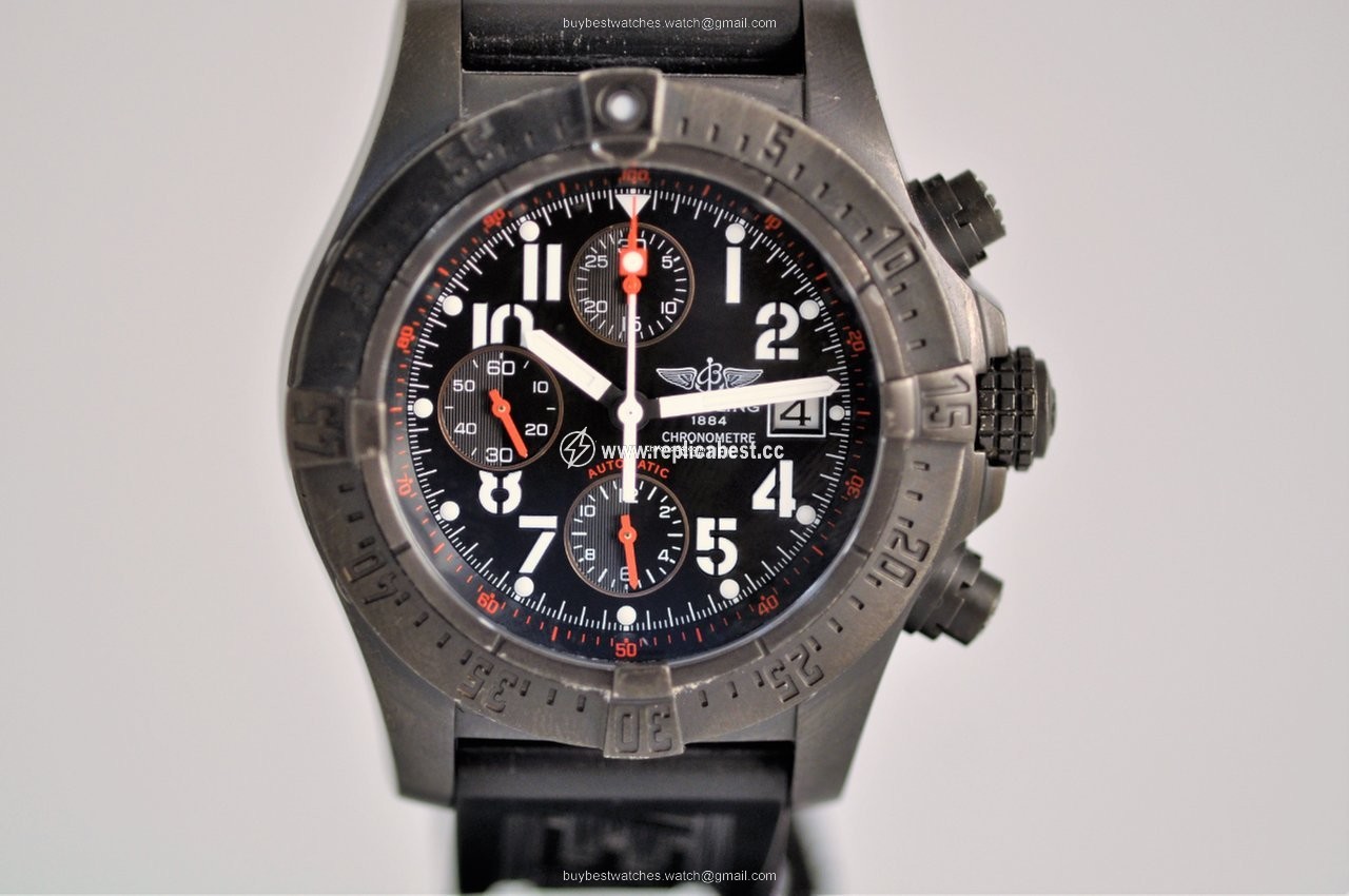 Breitling Avenger Skyland Mens watch Unisex Automatic Steel M1338010