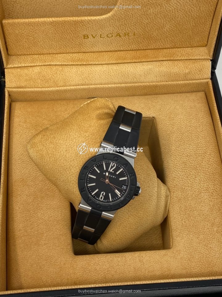 Bulgari Diagono Womens watch Quartz Aluminum DG29SV