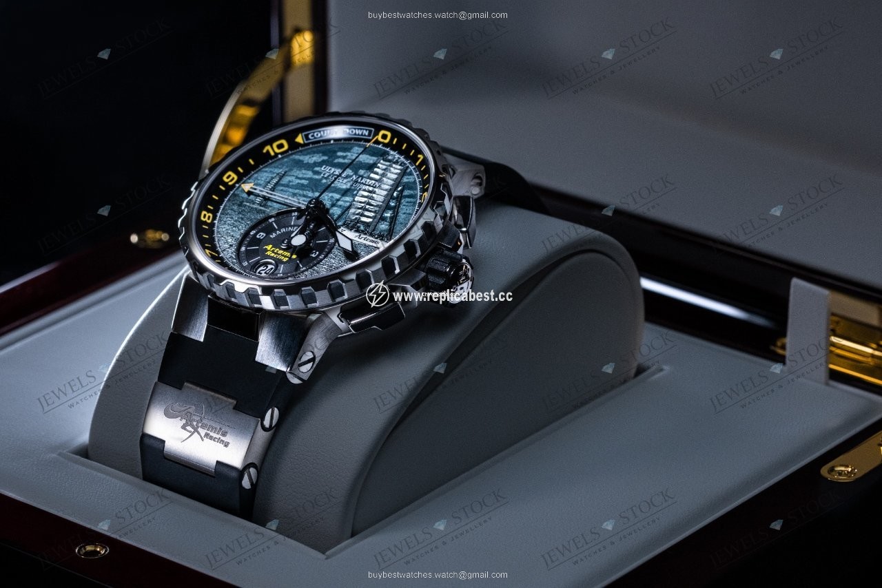 Ulysse Nardin Marine Regatta Mens watch Unisex Automatic Steel 1553-155LE-3 E2-ART