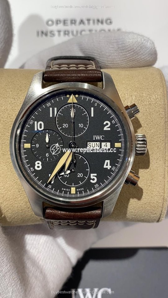 IWC Pilot Spitfire Chronograph Mens watch Unisex Automatic Steel IW387903