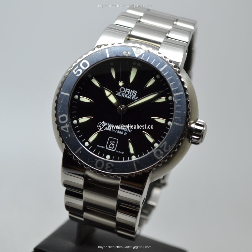 Oris Divers Mens watch Unisex Automatic Steel 01 733 7533 8454-07 8 24 01PEB