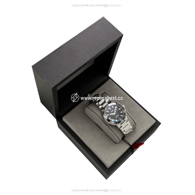 Oris Aquis Date Mens watch Unisex Automatic Steel 01 733 7732 4134-07 8 21 05PEB