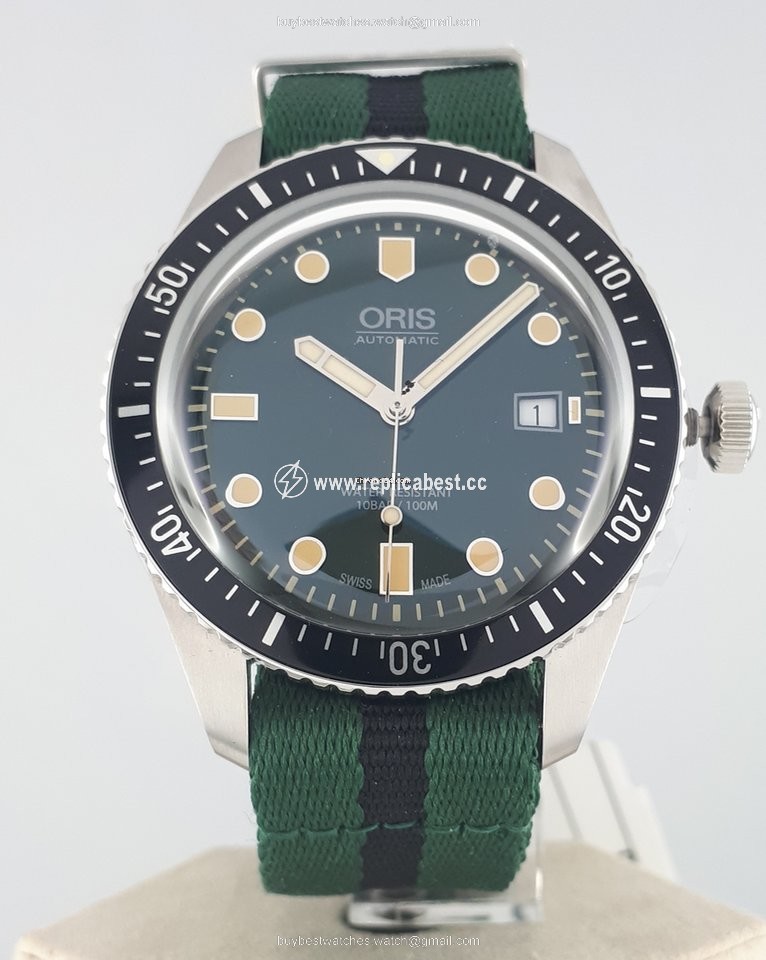 Oris Divers Sixty Five Mens watch Unisex Automatic Steel 01 733 7720 4057-07 5 21 25FC