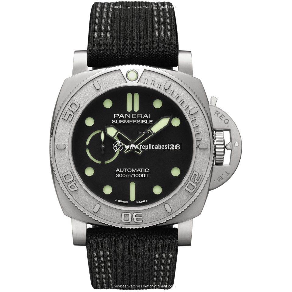 Panerai Luminor Submersible Mens watch Unisex Automatic Titanium PAM00984