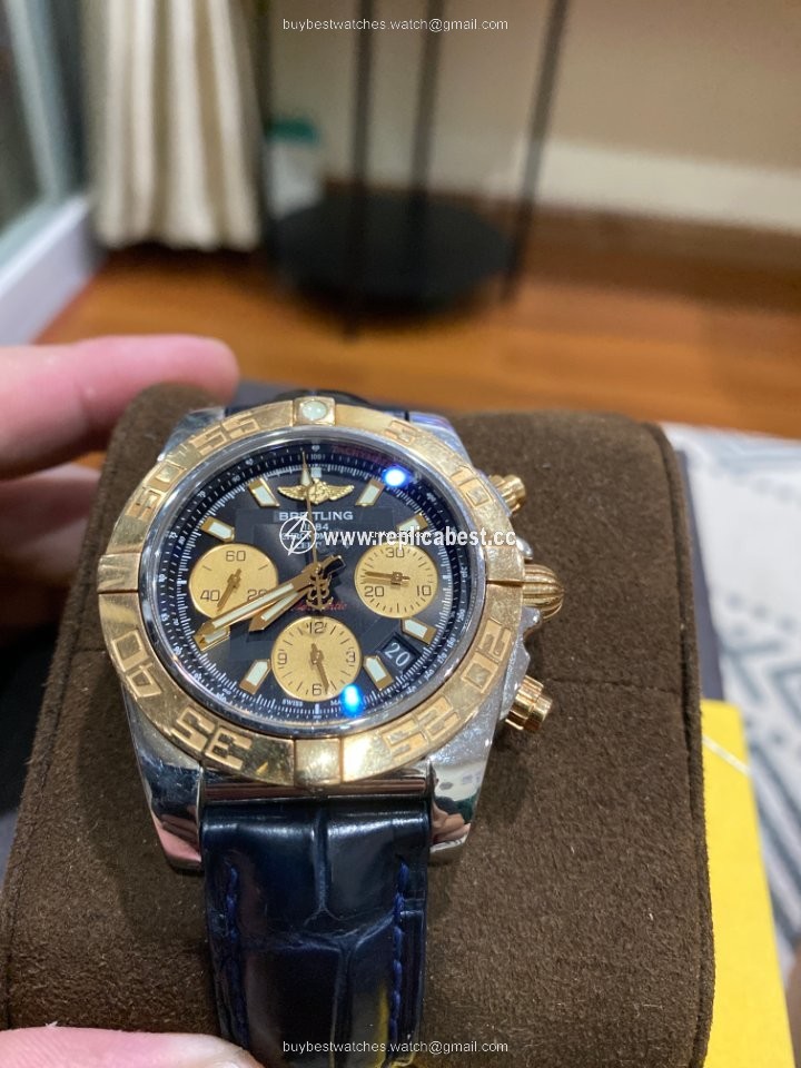 Breitling Chronomat 41 Mens watch Unisex Automatic Gold Steel CB014012.BA53.728P.A18BA.1