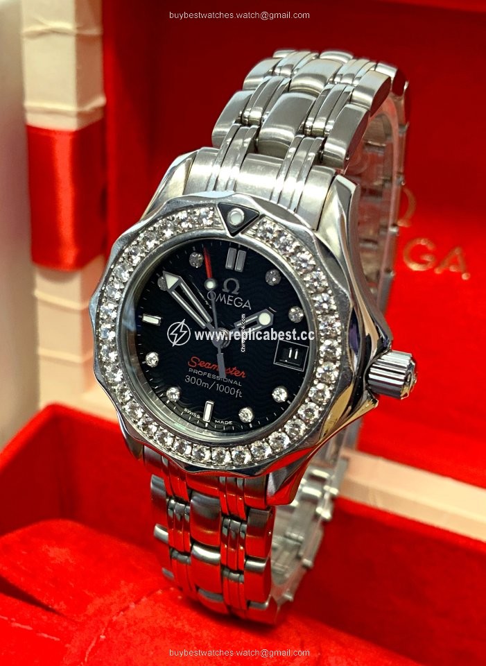 Omega Seamaster Diver 300 M Steel 212.15.28.61.51.001