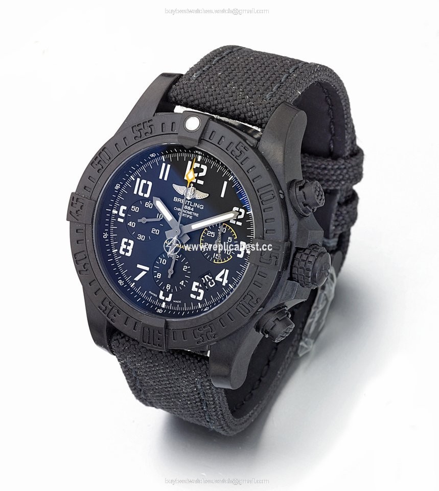 Breitling Avenger Hurricane Mens watch Unisex Automatic XB0180E4 BF31 153S X20D.4