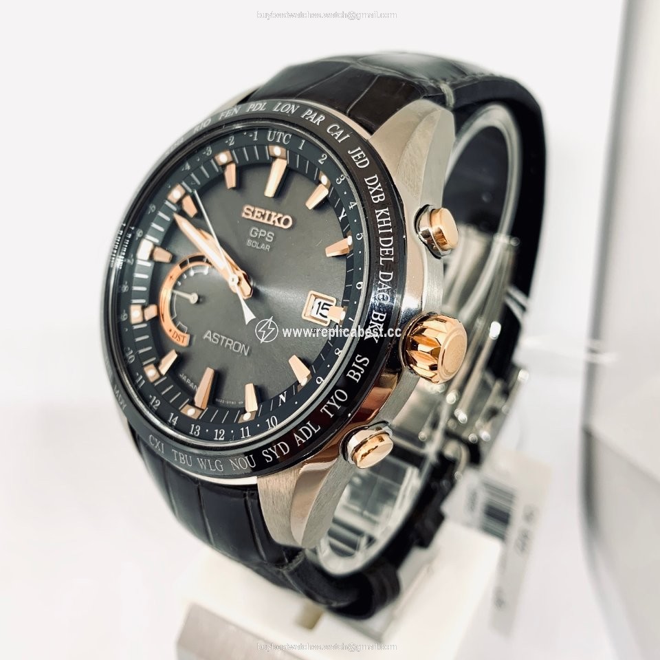 Seiko Astron GPS Solar Chronograph Mens watch Unisex Titanium SSE095J1