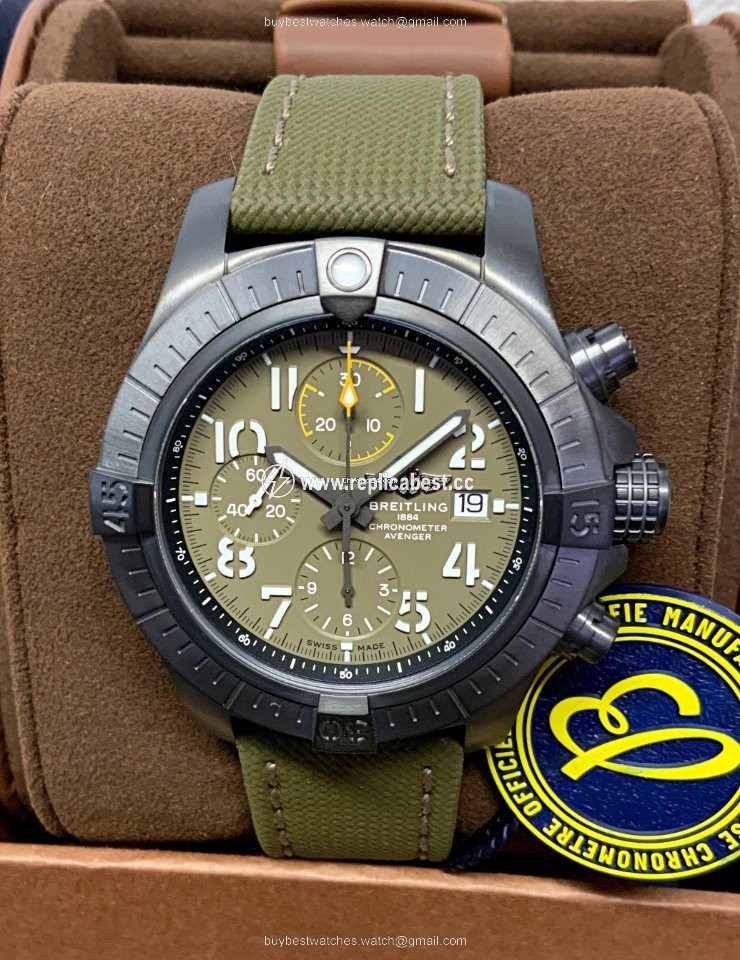 Breitling Avenger Mens watch Unisex Automatic Titanium V13317101L1X2