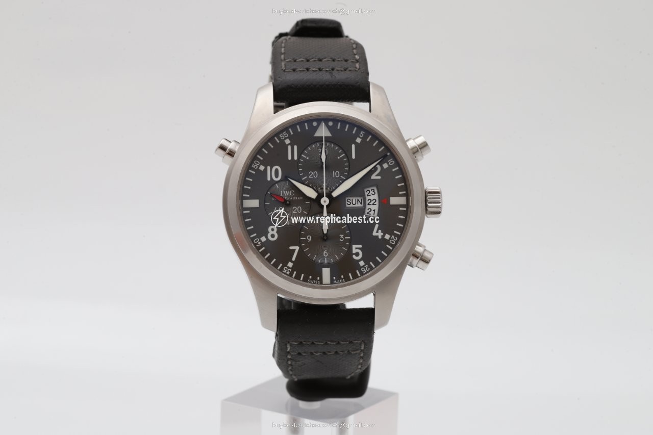 IWC Pilot Double Chronograph Mens watch Unisex Automatic Steel IW377805