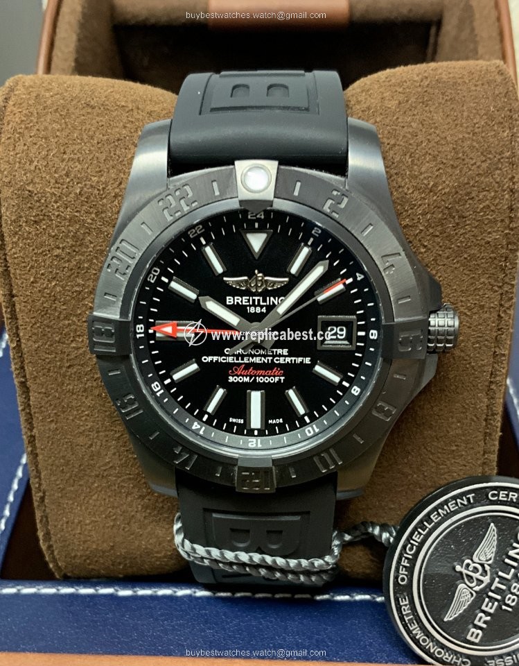 Breitling Avenger II GMT Mens watch Unisex Automatic Steel M3239010 BF04