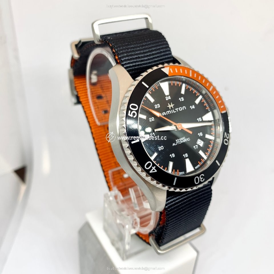 Hamilton Khaki Navy Scuba Mens watch Unisex Automatic Steel H82305931