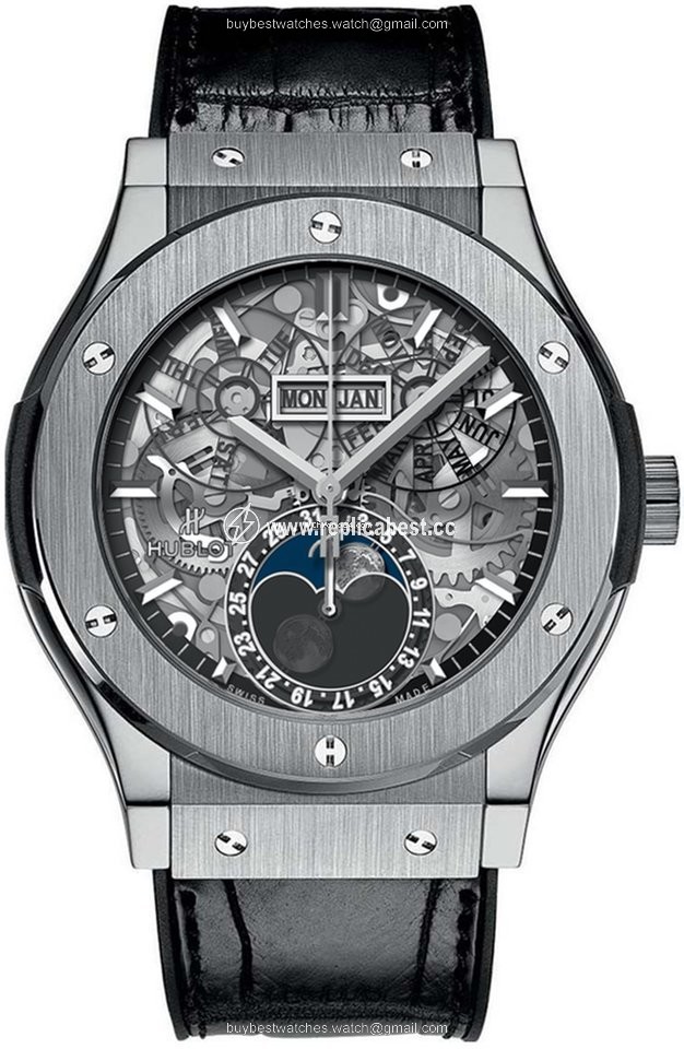 Hublot Classic Fusion Aerofusion Mens watch Unisex Automatic Titanium 517.NX.0170.LR