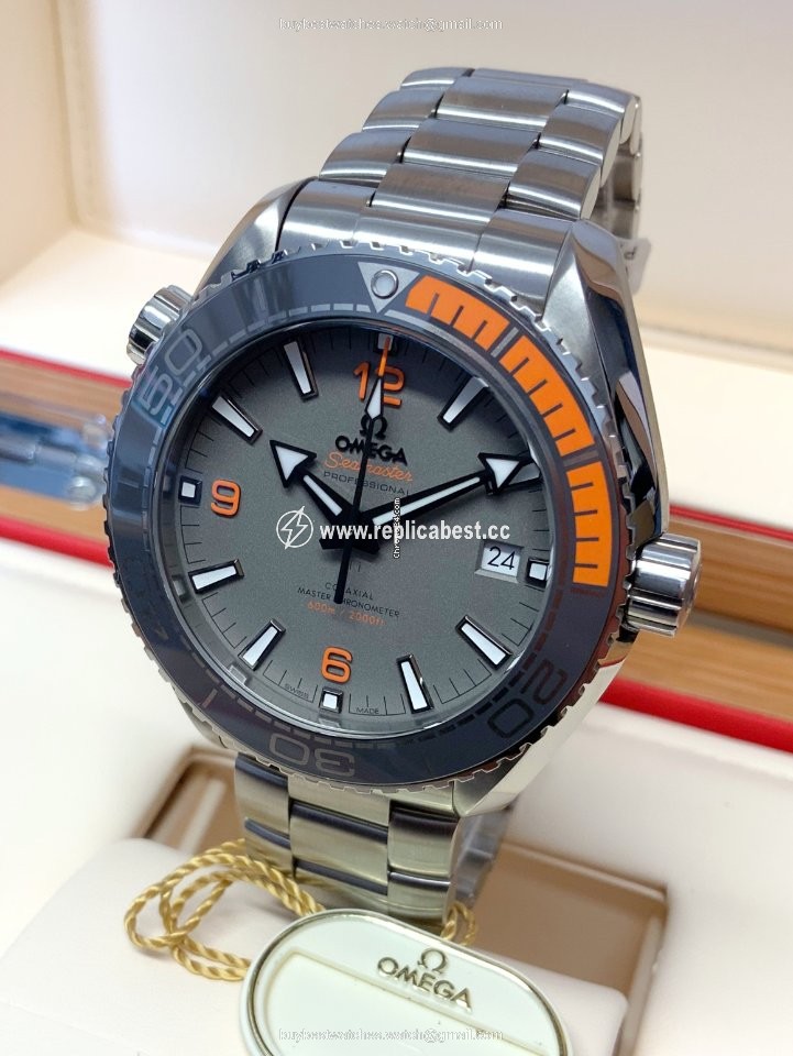 Omega Seamaster Planet Ocean Mens watch Unisex Automatic Titanium 215.90.44.21.99.001