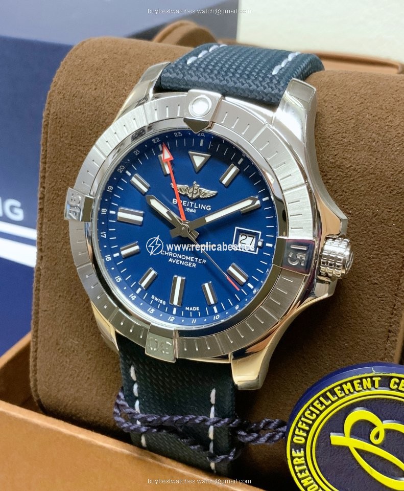 Breitling Avenger Mens watch Unisex Automatic Steel A32395101C1X1