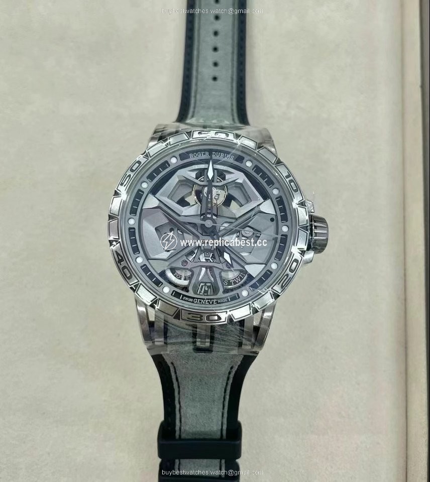 Roger Dubuis Excalibur Mens watch Unisex Automatic Titanium RDDBEX0748