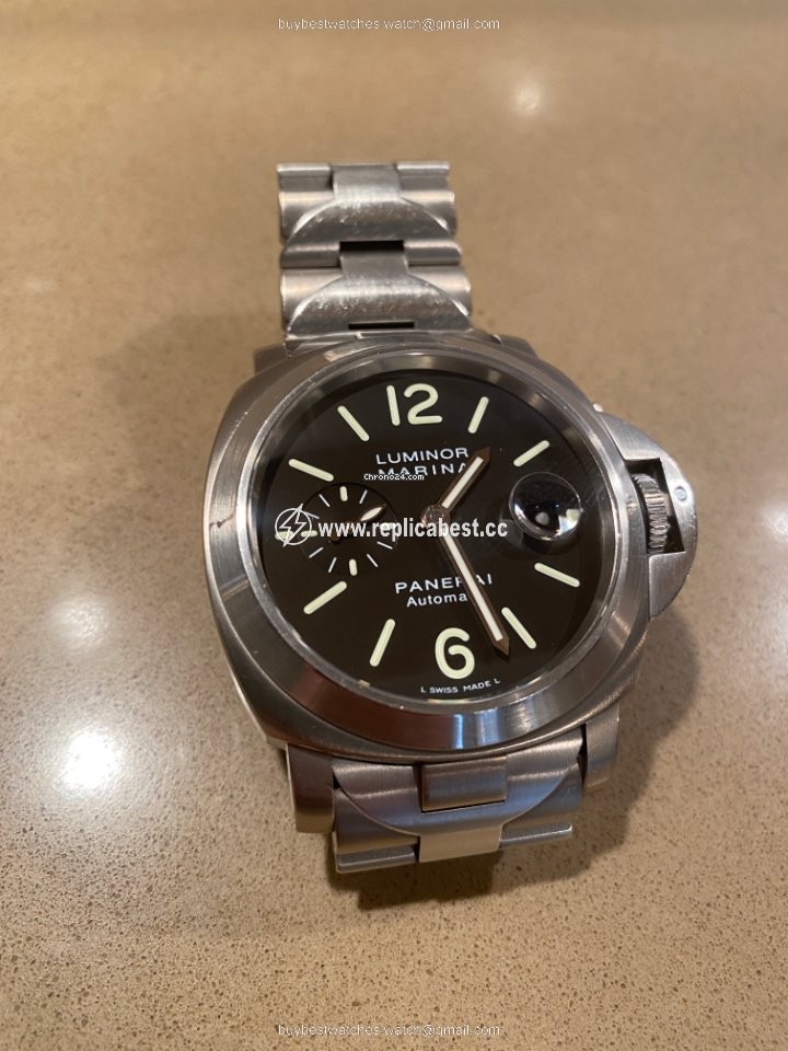 Panerai Luminor Marina Automatic Mens watch Unisex Automatic Titanium PAM 00221