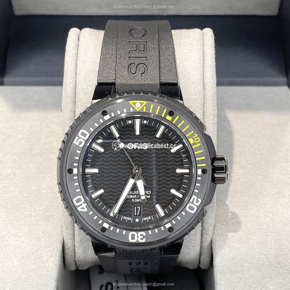 Oris Aquis Date Mens watch Unisex Automatic Titanium 01 400 7767 7754-07 426 64BTEB