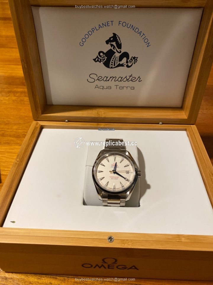 Omega Seamaster Aqua Terra Mens watch Unisex Automatic STZ001343