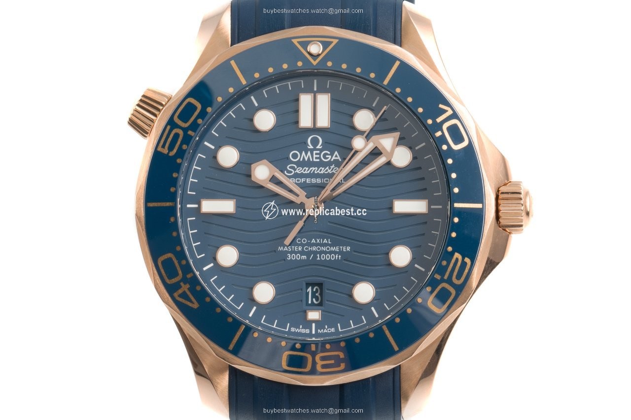 Omega Seamaster Diver 300 M Mens watch Unisex Automatic Red gold 210.62.42.20.03.001