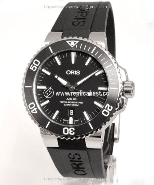 Oris Aquis Date Mens watch Unisex Automatic Steel 01 733 7730 4154-07 4 24 64EB