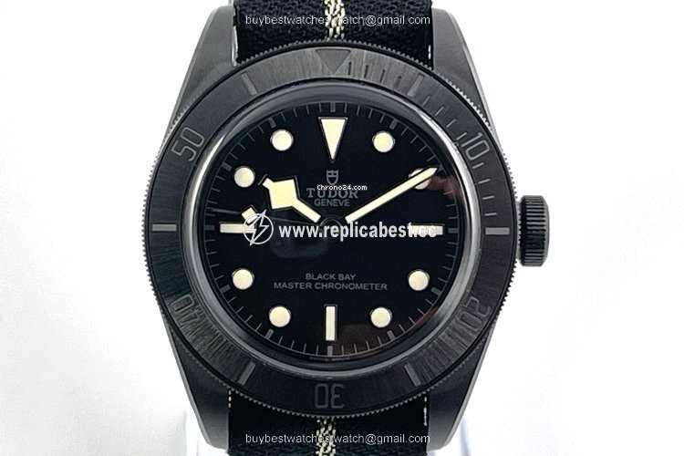 Tudor Black Bay Mens watch Unisex Automatic Ceramic M79210CNU-0001