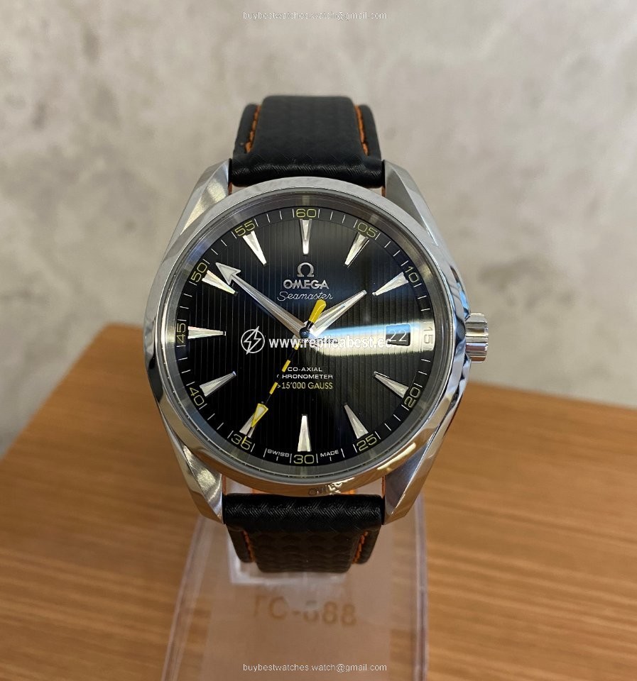 Omega Seamaster Aqua Terra Mens watch Unisex Automatic Steel 231.12.42.21.01.001