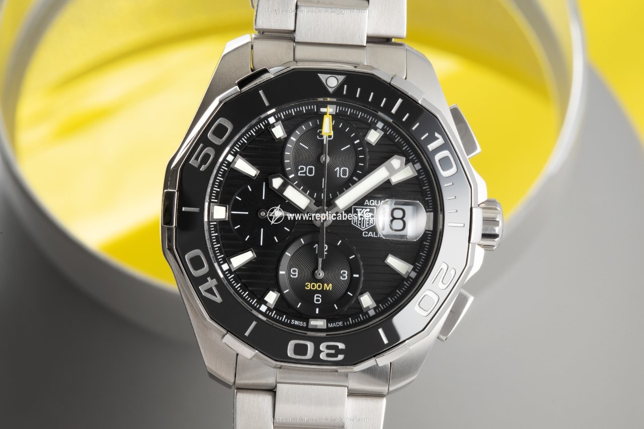 TAG Heuer Aquaracer 300M Mens watch Unisex Automatic Steel CAY211A-0