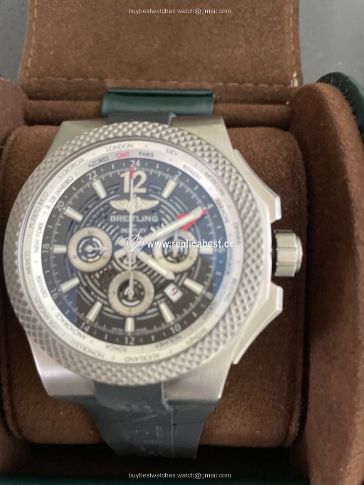 Breitling Bentley B04 GMT Mens watch Unisex Automatic Titanium EB043210 M533