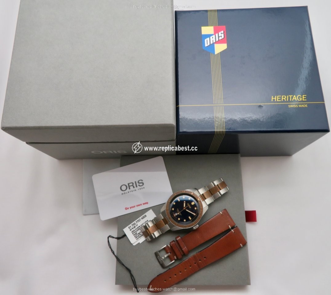 Oris Divers Sixty Five Mens watch Unisex Automatic Steel 01 733 7707 4355-07 8 20 17