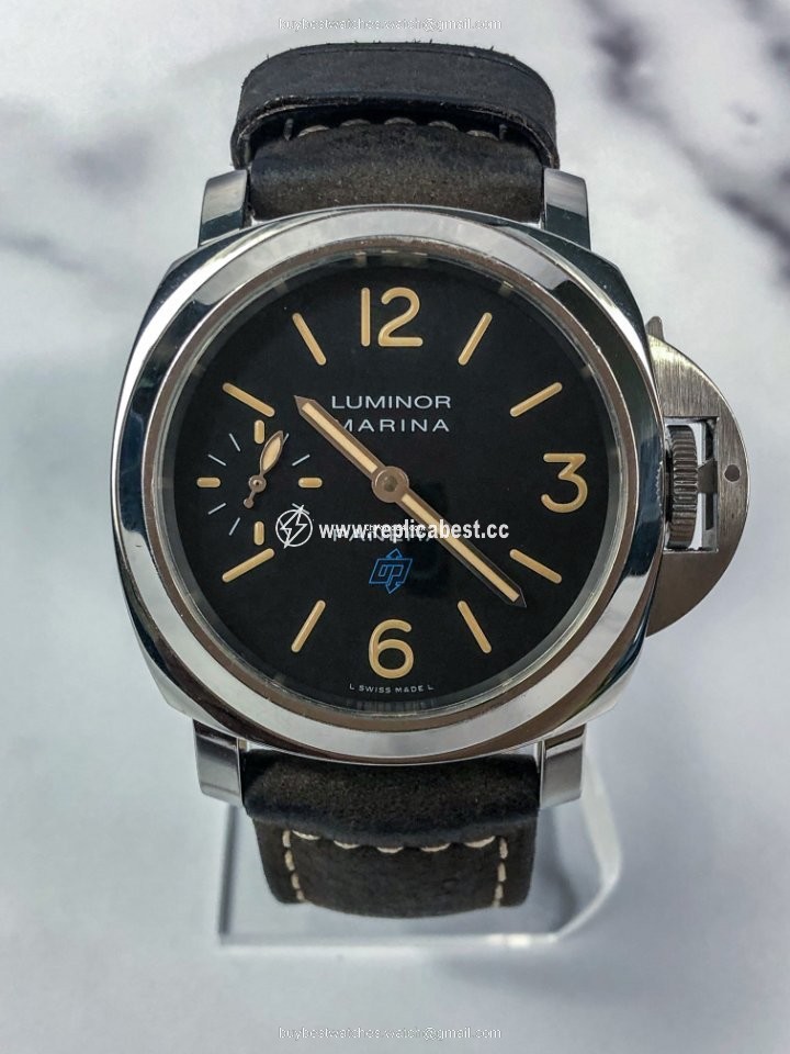 Panerai Luminor Marina Mens watch Unisex Manual winding Steel PAM 00631