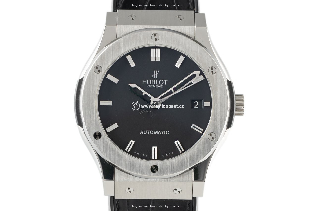 Hublot Classic Fusion 45, 42, 38, 33 mm Mens watch Unisex Automatic Titanium 511.NX.1170.LR