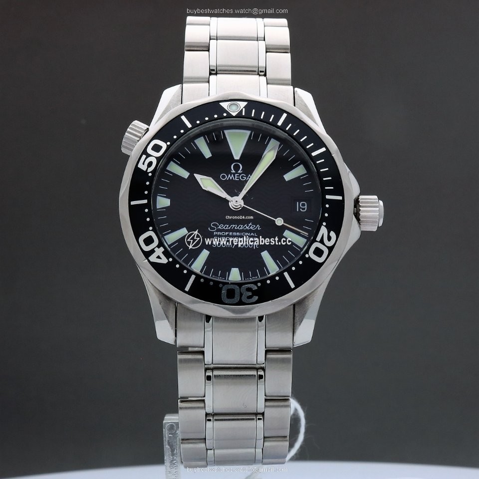 Omega Seamaster Diver 300 M Mens watch Unisex Automatic Steel 2252.50