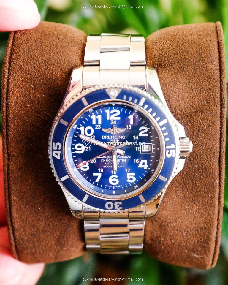Breitling Superocean II 42 Mens watch Unisex Automatic Steel A17365D11C1A1