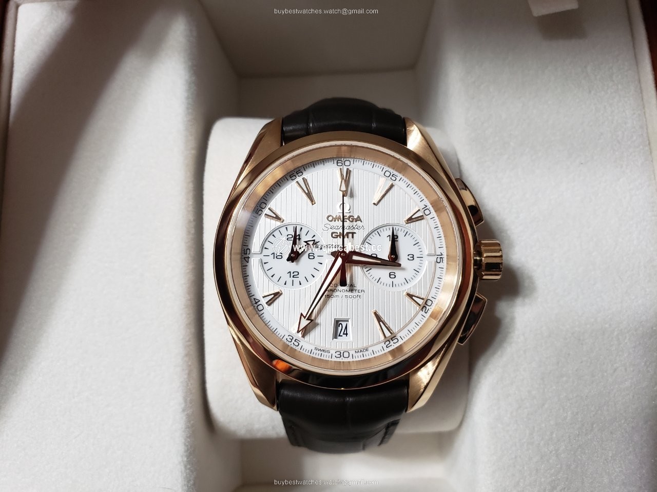 Omega Seamaster Aqua Terra Mens watch Unisex Automatic Rose gold 231.53.43.52.02.001