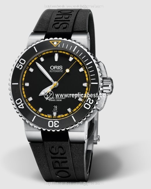 Oris Aquis Date Mens watch Unisex Automatic Steel 01 733 7653 4127-07 4 26 34EB