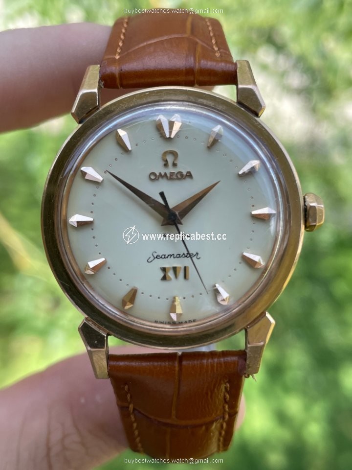 Omega Seamaster Mens watch Unisex Automatic Yellow gold 2850 SC