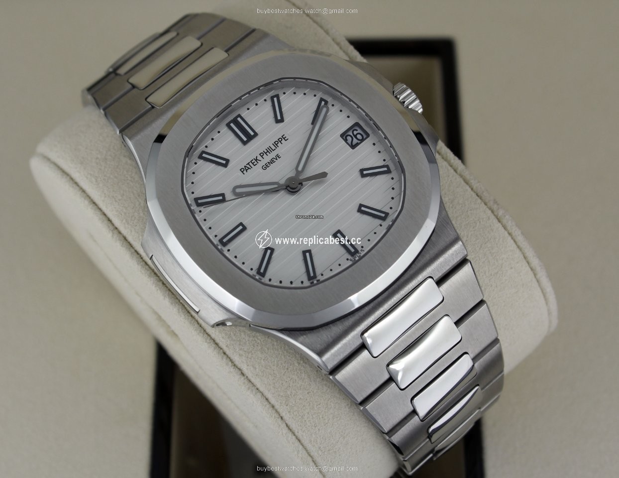 Patek Philippe Nautilus Mens watch Unisex Automatic Steel 5711