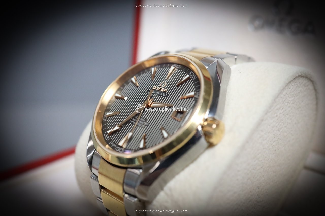 Omega Seamaster Aqua Terra Mens watch Unisex Automatic Gold Steel 231.20.42.21.06.001