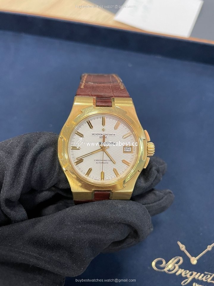 Vacheron Constantin Overseas Mens watch Unisex Automatic Yellow gold 42042 000j-8966