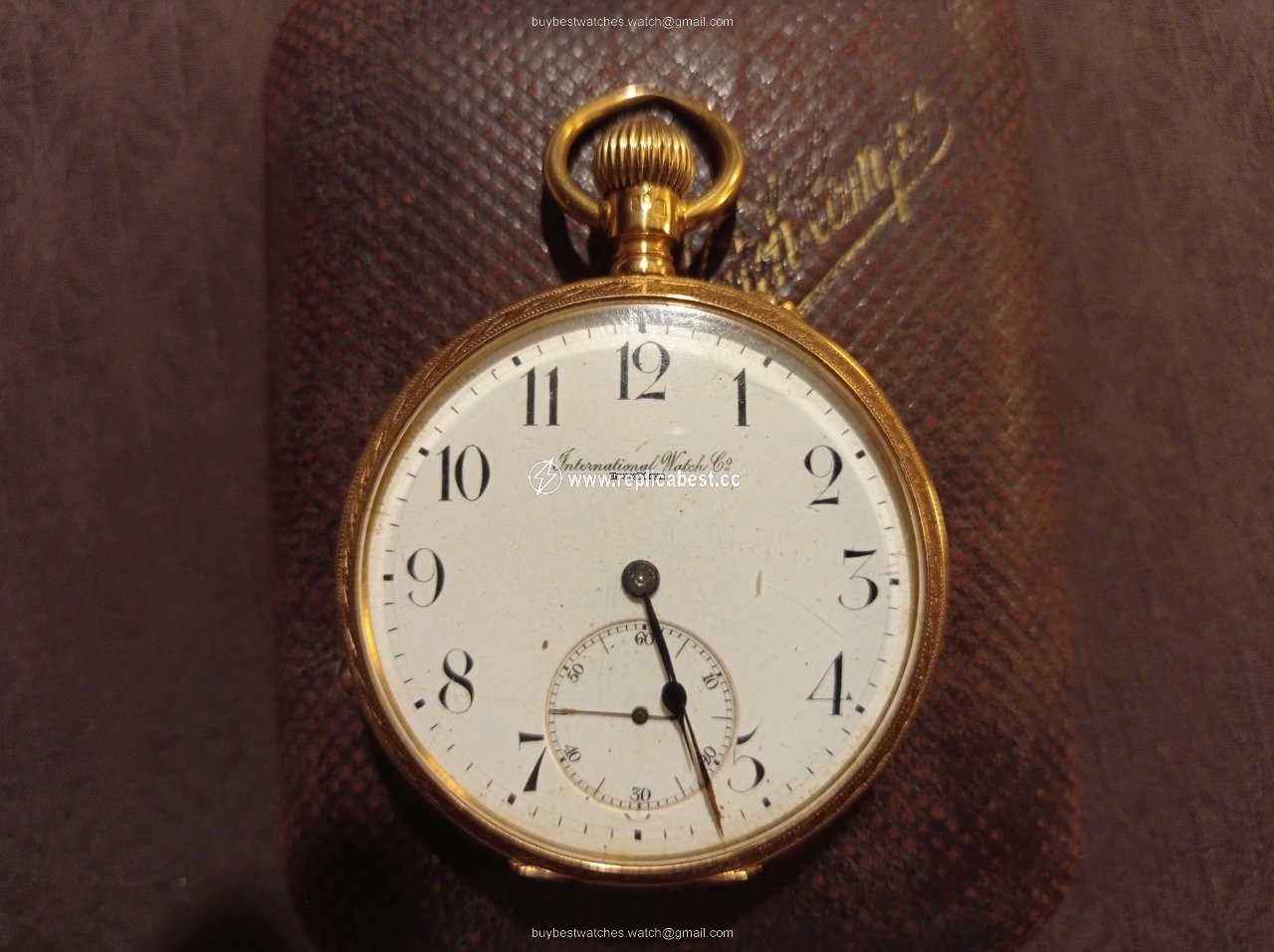 IWC Mens watch Unisex Manual winding Yellow gold 231708
