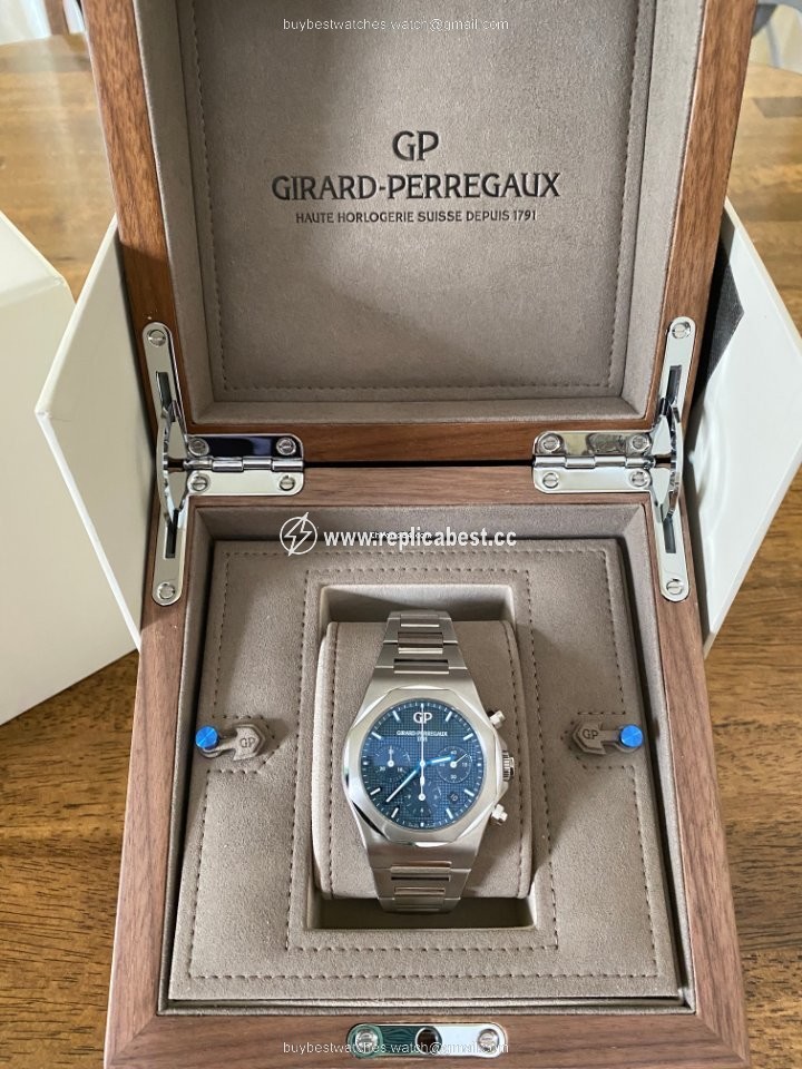 Girard Perregaux Laureato Mens watch Unisex Automatic Steel 81020-11-431-11A