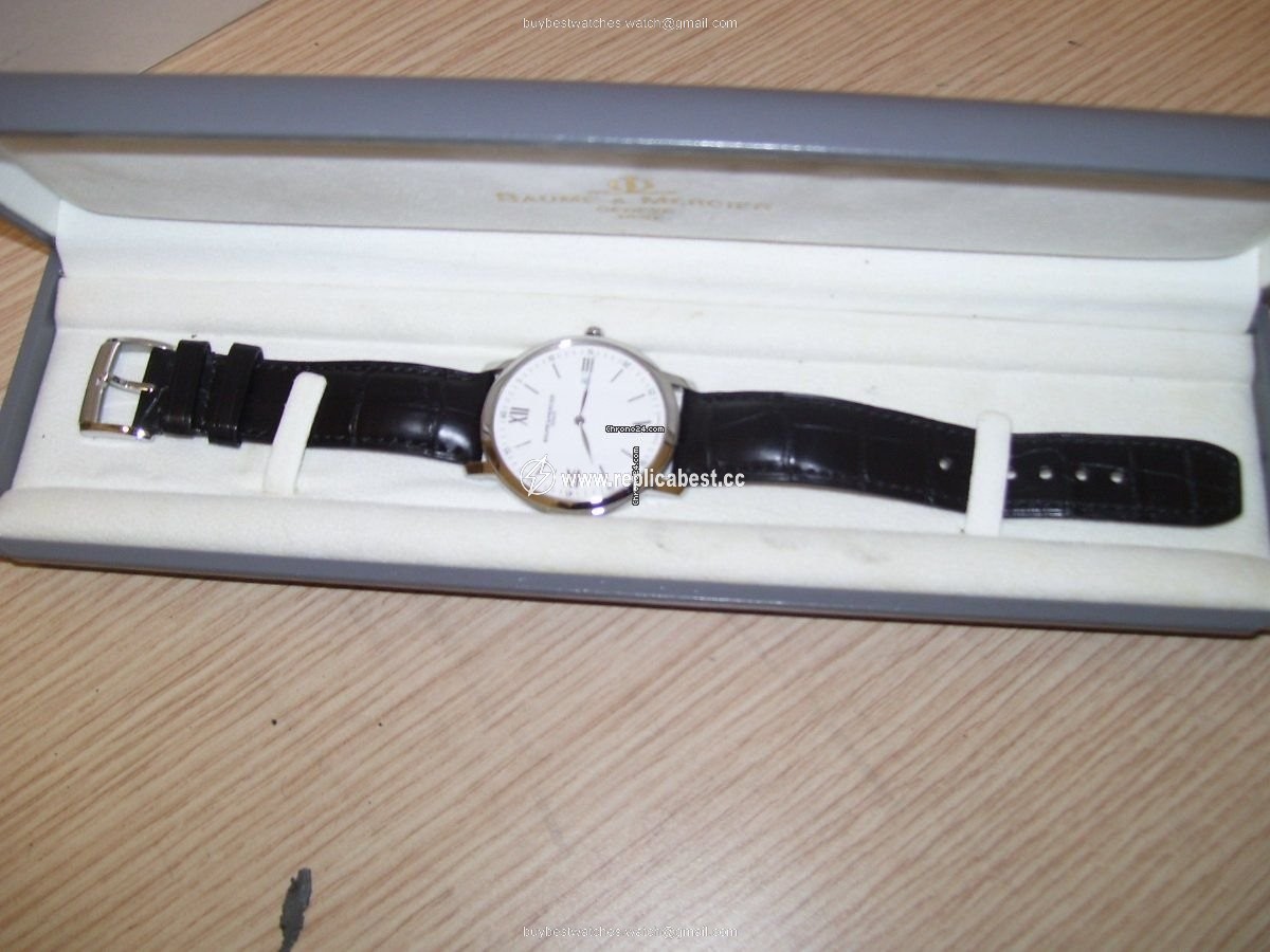 Baume & Mercier Classima Mens watch Unisex Quartz Steel 5674276