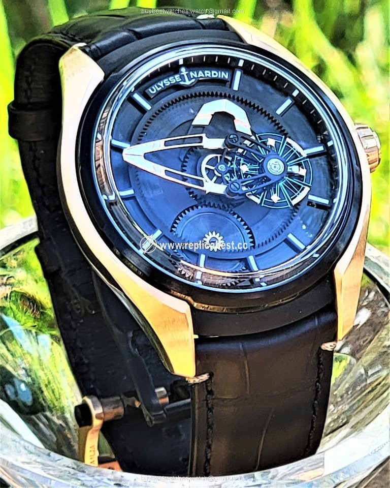 Ulysse Nardin Freak Mens watch Unisex Automatic Rose gold 2305-270 02