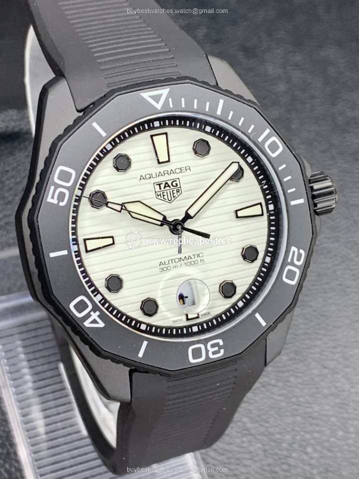 TAG Heuer Aquaracer 300M Mens watch Unisex Automatic Steel WBP201D.FT6197