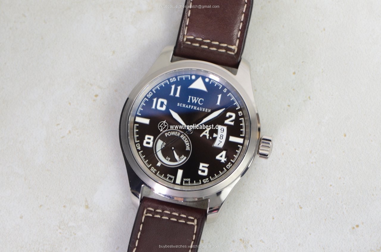 IWC Pilot Mens watch Unisex Automatic White gold IW320102