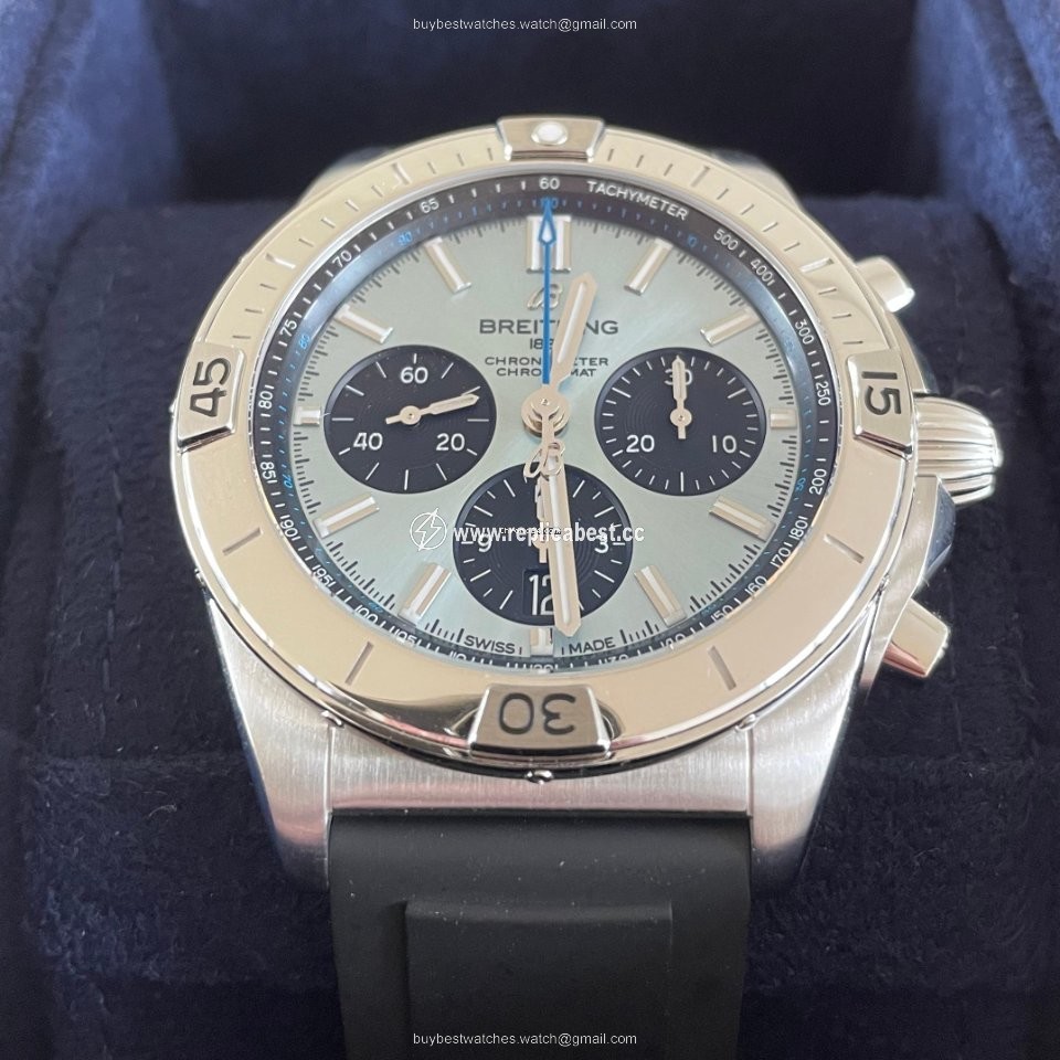 Breitling Chronomat Mens watch Unisex Automatic Steel PB0134101C1S1